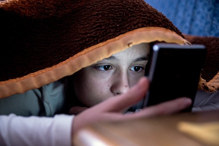 Cyberbullying: Know the signs and how to keep your teen cyber-safe ...